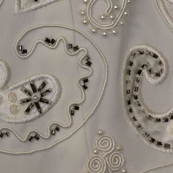 #164  R&M RICHARDS By KAREN WONG, IVORY EMBROIDERED JACKET& LONG SKIRT.Sz.12 - Picture 10 of 15